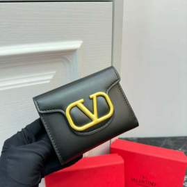 Picture of Valentino Handbags _SKUfw153978444fw
